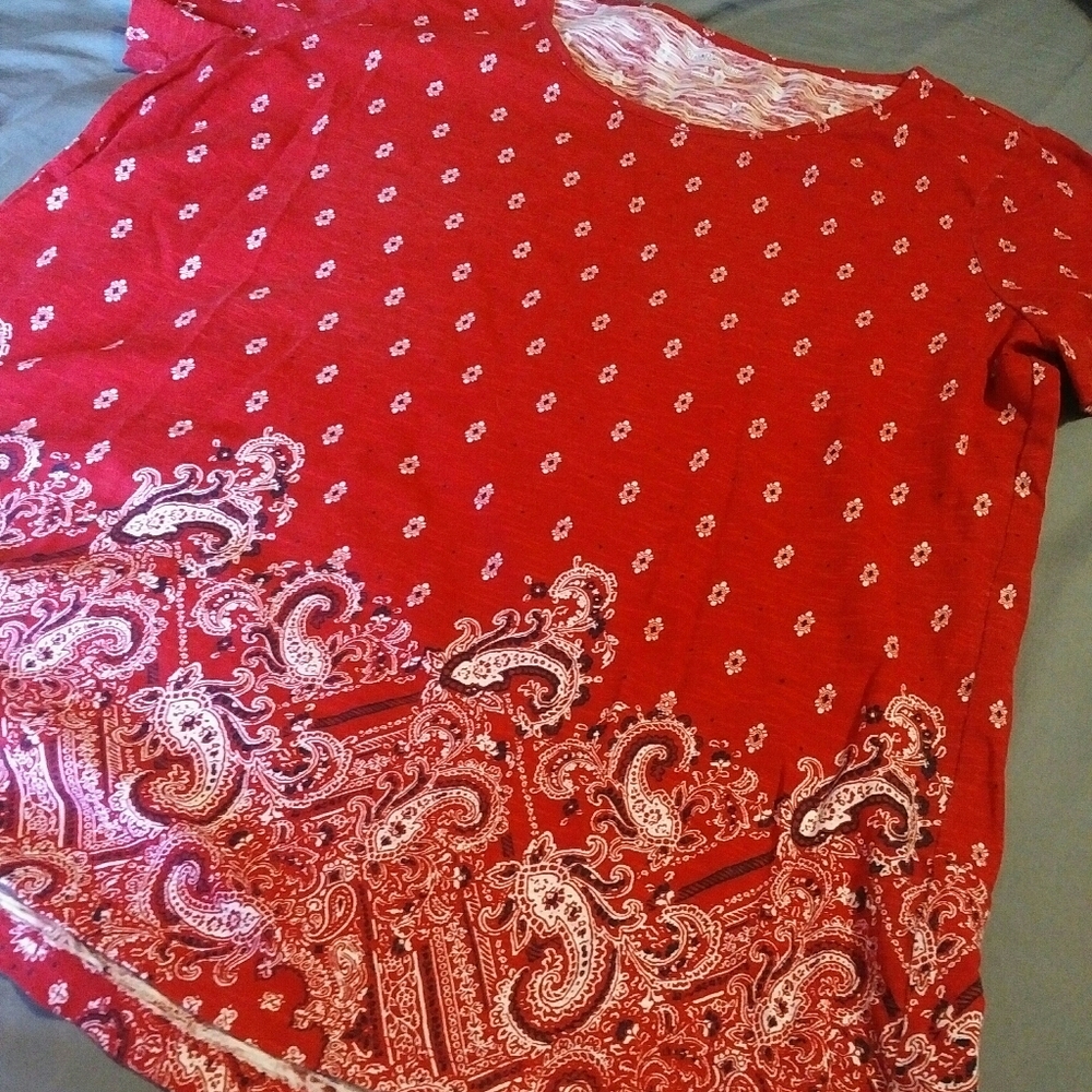 Kim Rogers Women's Short Sleeve Red & White Paisley Print Blouse Sz. Large - Picture 2 of 4